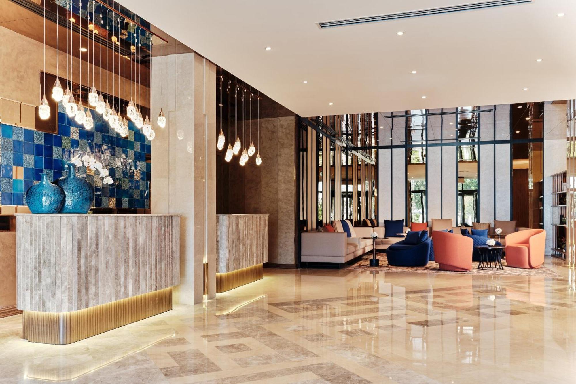 Hotel Crowne Plaza Tashkent By Ihg Exterior foto