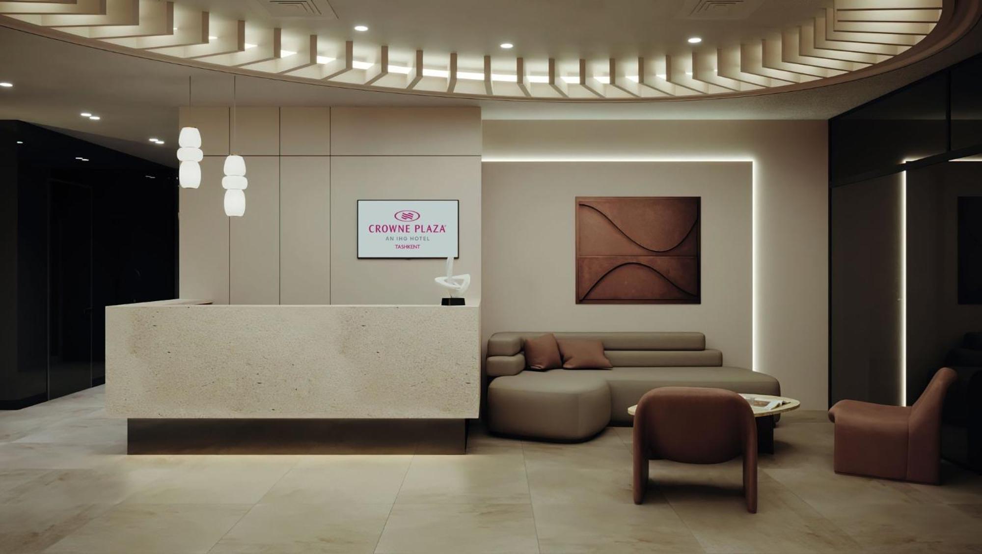 Hotel Crowne Plaza Tashkent By Ihg Exterior foto